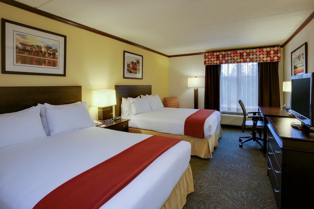 Holiday Inn Express Hotel & Suites Charleston-Ashley Phosphate By Ihg North Charleston Exterior foto