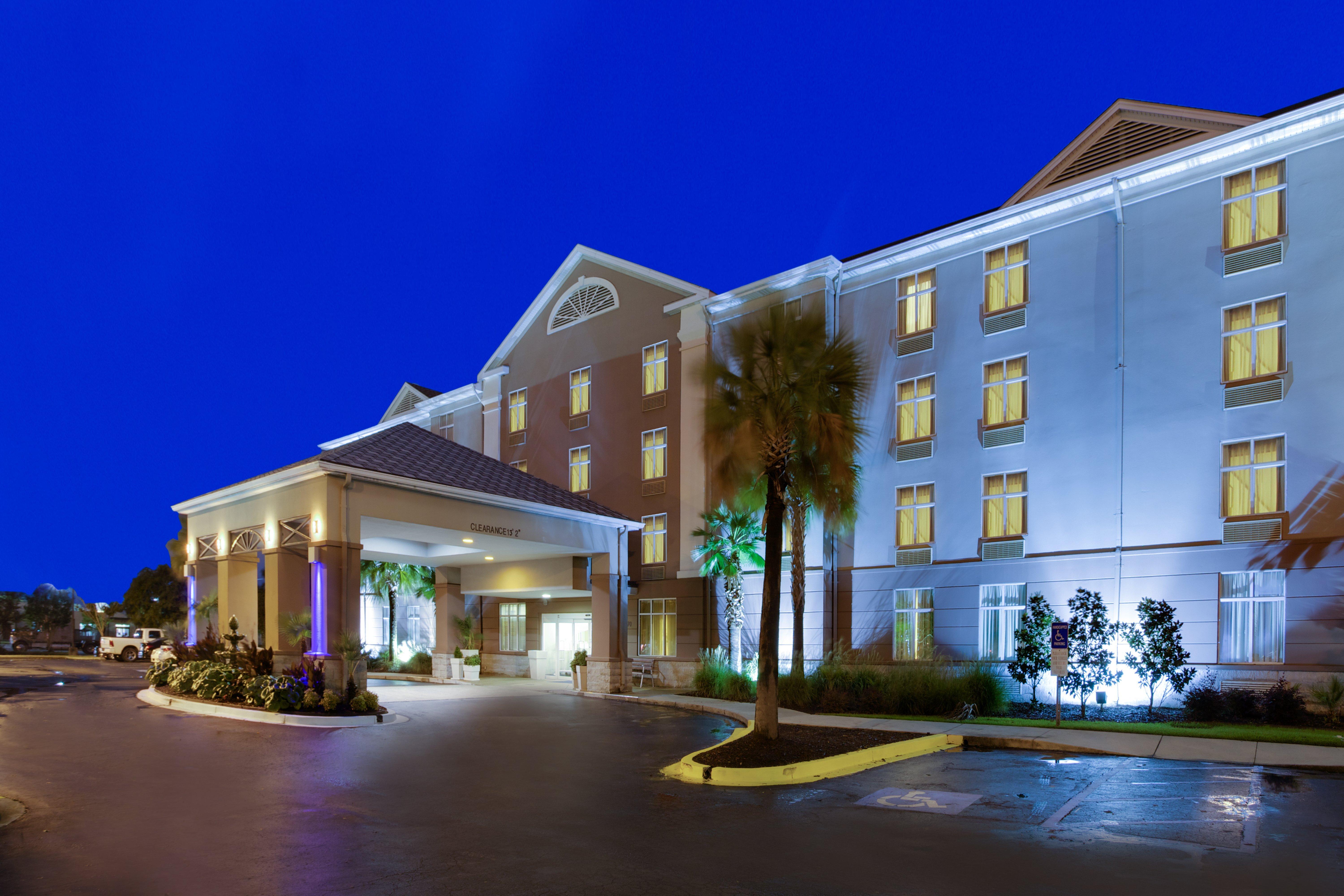 Holiday Inn Express Hotel & Suites Charleston-Ashley Phosphate By Ihg North Charleston Exterior foto